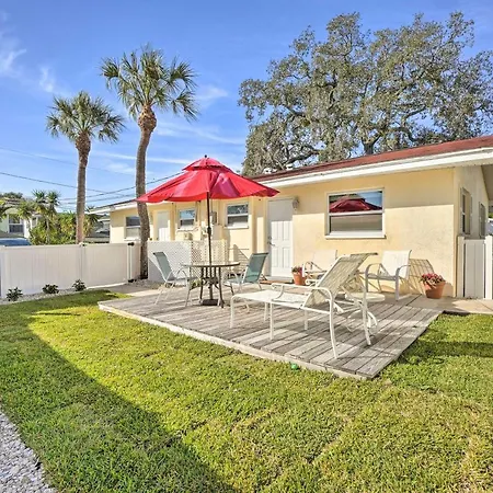 Pet-Friendly Dunedin Townhome With Private Yard
